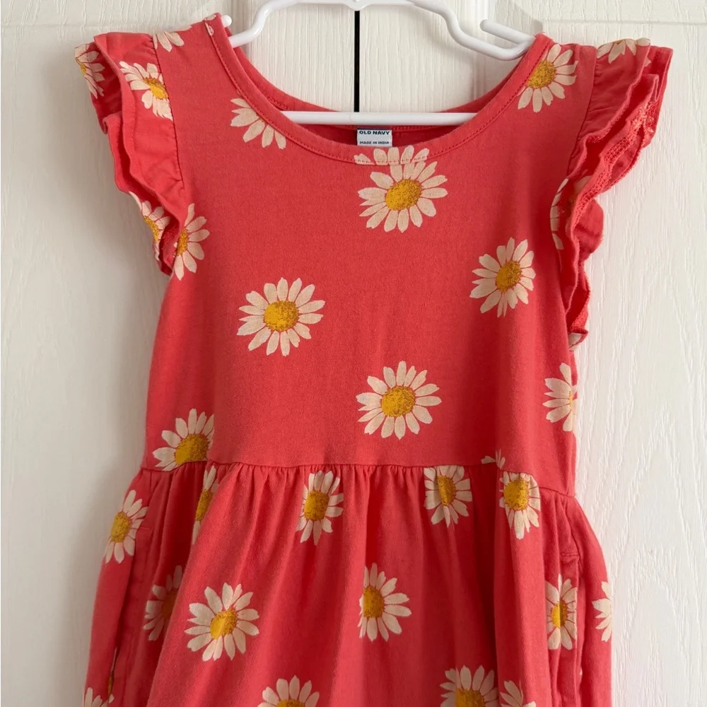 Old Navy Daisy Flutter Sleeve Dress